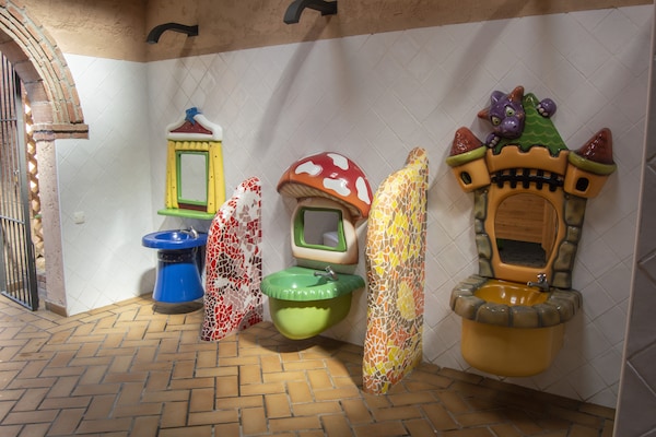 Foto van Cottage in Tarragona met Privéstrand - Vakantiehuis in La Torre del Sol, Tarragona - RecreationRoom
