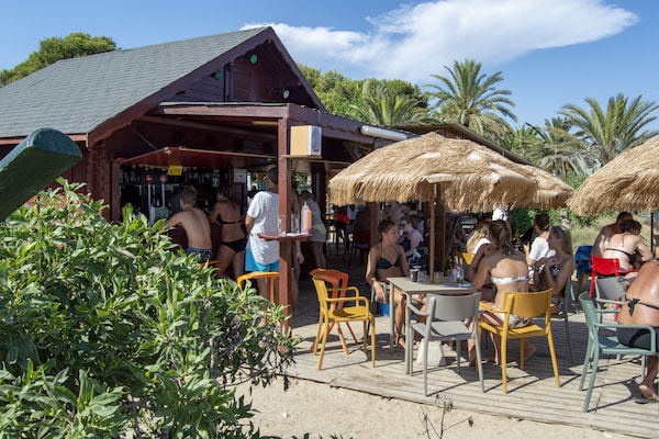 Foto van Cottage in Tarragona met Privéstrand - Vakantiehuis in La Torre del Sol, Tarragona - AreaSummer1KM