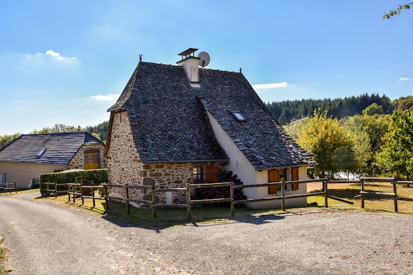 Foto van Calvinet Retreat voor zes gasten - Vakantiehuis in Calvinet - ExteriorSummer