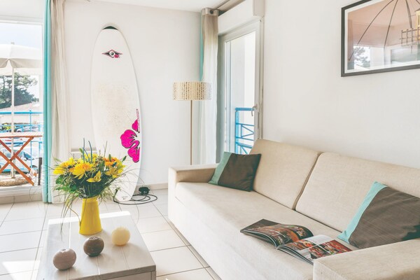 Foto van Duplex-vakantiehuis voor het hele gezin - Vakantiehuis in Saint-Palais-sur-Mer - LivingRoom