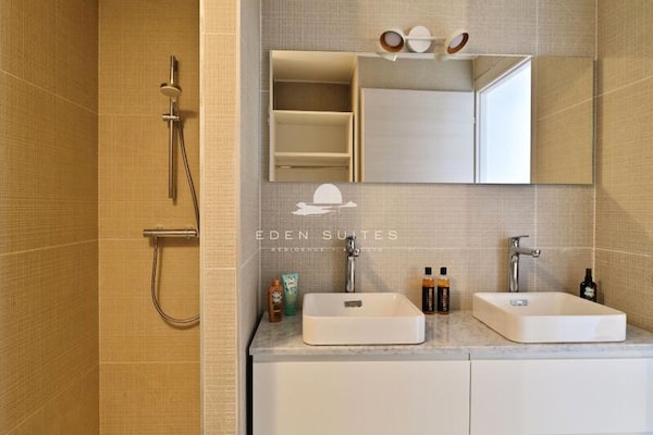 Foto van Appartement op Corsica met zwembad en uitzicht op zee - Untagged