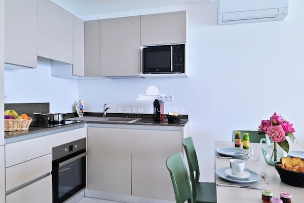 Foto van Appartement op Corsica met zwembad en uitzicht op zee - Untagged