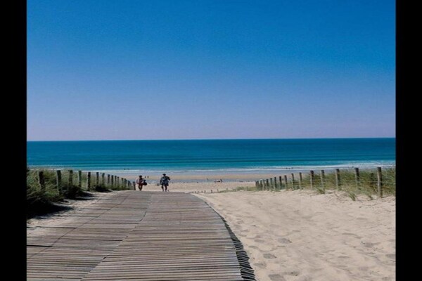 Foto van Hutretraite met gedeeld zwembad - Vakantiehuis in Le Teich - AreaSummer20KM