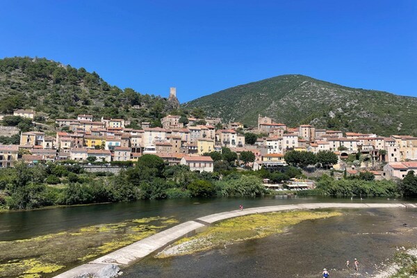 Foto van Villa l'Esquirol met uitzicht en zwembad - Vakantiehuis in Roquebrun - AreaSummer5KM