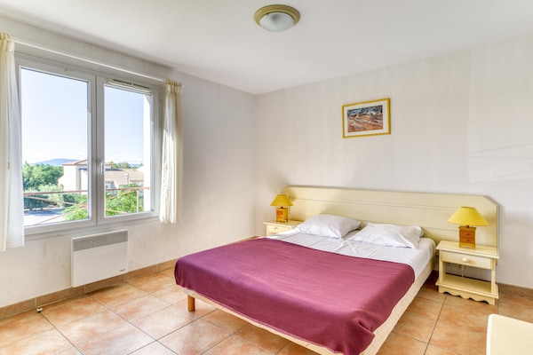 Foto van Gastenverblijf met 8 kamers vlakbij bergpaden - Vakantiehuis in HOMPS (AUDE) - BedRoom