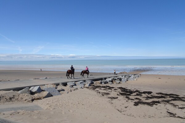 Foto van Knus huisje bij Baai van Mont St. Michel - Vakantiehuis in Bréhal - AreaSummer20KM