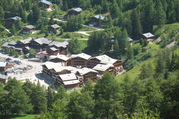 Foto van Alpine duplexwoning voor zes personen - Vakantiehuis in Saint-Lary-Soulan - AreaSummer5KM