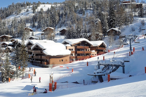 Foto van Alpine duplexwoning voor zes personen - Vakantiehuis in Saint-Lary-Soulan - AreaWinter1KM