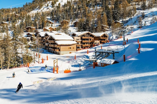 Foto van Alpine duplexwoning voor zes personen - Vakantiehuis in Saint-Lary-Soulan - AreaWinter5KM