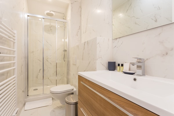 Foto van Elegant appartement - 2BD/6P - Hôtel de Ville - Vakantiehuis in Paris - 