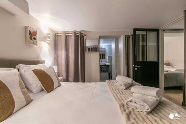 Foto van Duplex appartement 4 slaapkamers/11 plaatsen - Moulin Rouge - Untagged