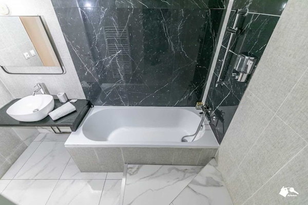 Foto van Duplex appartement 4 slaapkamers/11 plaatsen - Moulin Rouge - Untagged