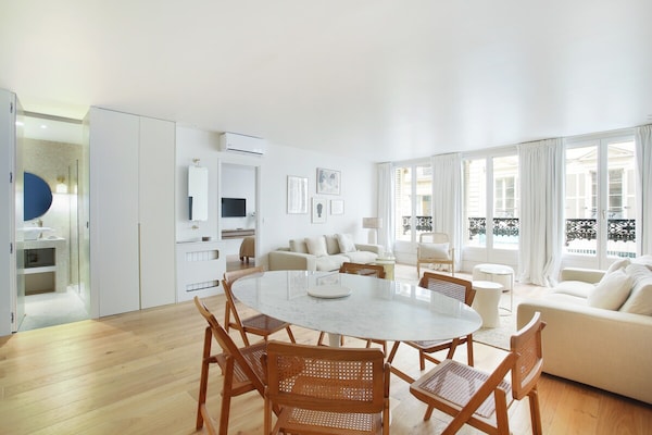 Foto van Luxe en nieuw appartement in het centrum van Parijs - 