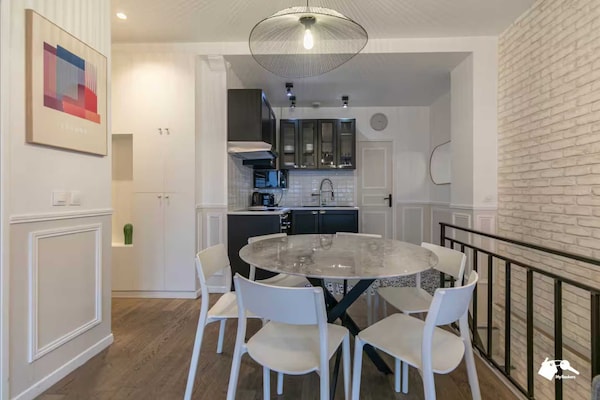 Foto van Duplex appartement met 2 slaapkamers en 6 plaatsen vlakbij de Moulin Rouge. - Untagged