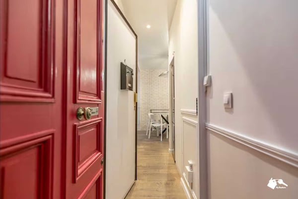 Foto van Duplex appartement met 2 slaapkamers en 6 plaatsen vlakbij de Moulin Rouge. - Untagged