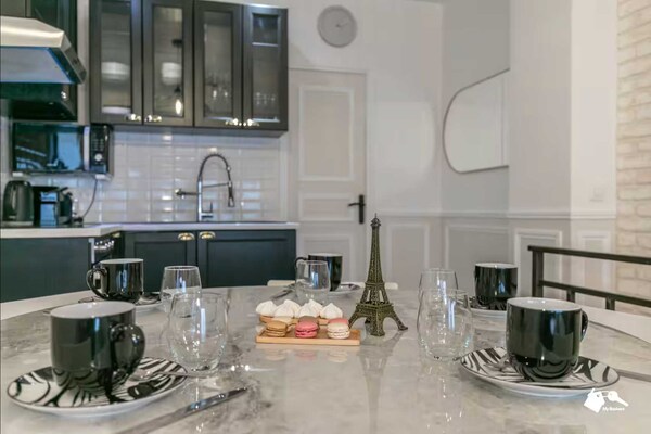Foto van Duplex appartement met 2 slaapkamers en 6 plaatsen vlakbij de Moulin Rouge. - Untagged