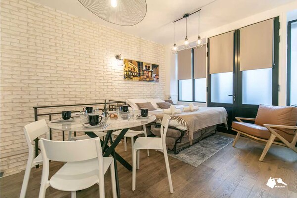Foto van Duplex appartement met 2 slaapkamers en 6 plaatsen vlakbij de Moulin Rouge. - Untagged