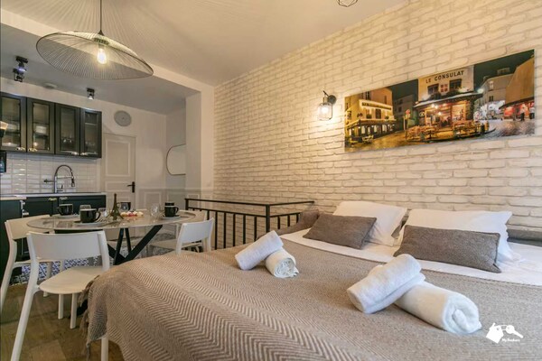 Foto van Duplex appartement met 2 slaapkamers en 6 plaatsen vlakbij de Moulin Rouge. - Untagged