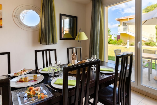 Foto van Duplexwoning in Six-Fours-les-Plages - Vakantiehuis in Six-Fours-les-Plages - DiningRoom