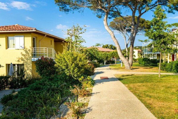 Foto van Duplexwoning in Six-Fours-les-Plages - Vakantiehuis in Six-Fours-les-Plages - ExteriorSummer