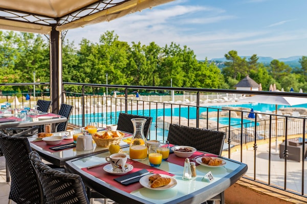 Foto van Dorpsduplex voor 8 personen met spa - Vakantiehuis in Fayence - TerraceBalcony