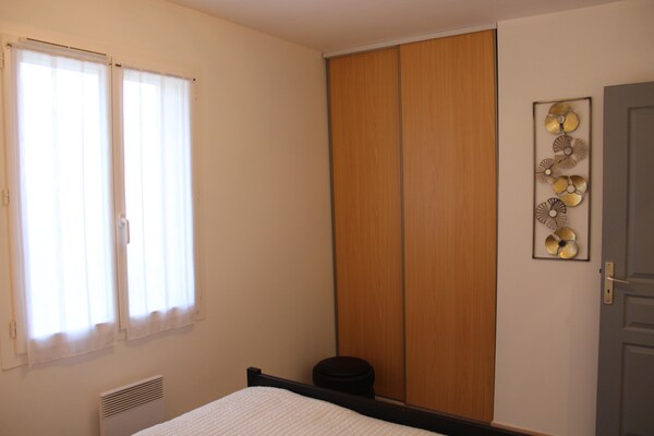 Foto van Vakantiehuis met grote tuin en zwembad - Vakantiehuis in Lorgues - BedRoom