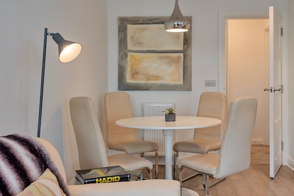 Foto van Charmant huis in Saltash bij Whitsand Bay - Vakantiehuis in Saltash - DiningRoom