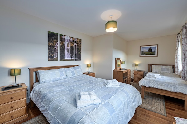 Foto van Cottage bij Cardigan Bay met Bubbelbad - Vakantiehuis in Talybont - BedRoom