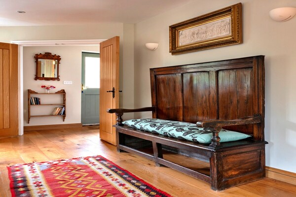 Foto van Cottage in Cotswolds met privézwembad - Vakantiehuis in Kingham - HallReception