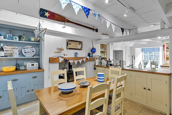 Foto van Estuarium Uitzicht Fowey Cottage voor 6 personen - Vakantiehuis in Fowey - DiningRoom