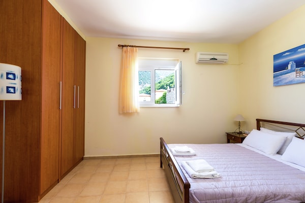 Foto van Villa's op Bali met zwembad en uitzicht op zee - Vakantiehuis in Bali - BedRoom