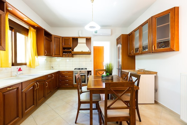 Foto van Huis in Spili met Uitzicht op Bergen - Vakantiehuis in Spili - Kitchen