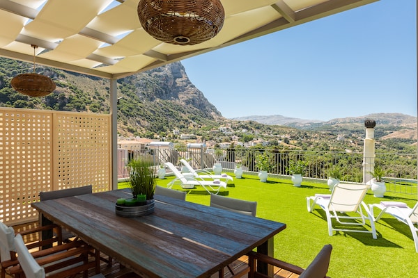 Foto van Huis in Spili met Uitzicht op Bergen - Vakantiehuis in Spili - terrace