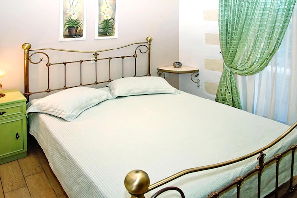 Foto van Kretaanse villa vlakbij het strand voor 10 - Vakantiehuis in Kondomari - BedRoom