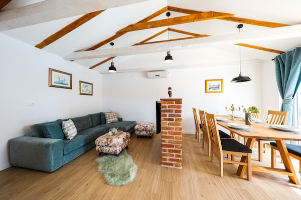 Foto van Villa in Pridraga met privézwembad - Vakantiehuis in Pridraga - LivingRoom