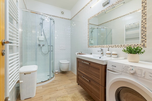 Foto van Stijlvolle villa met zwembad en tuin - Vakantiehuis in Čepić - BathRoom