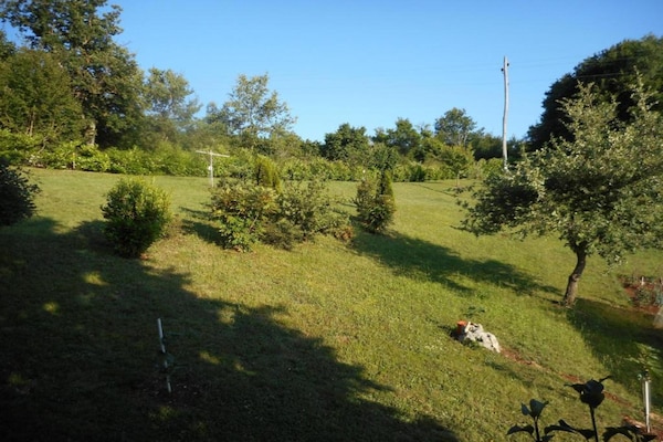 Foto van Stijlvolle villa met zwembad en tuin - Vakantiehuis in Čepić - 