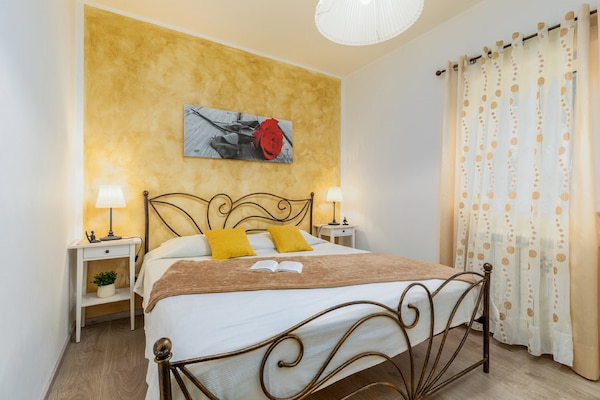 Foto van Stijlvolle villa met zwembad en tuin - Vakantiehuis in Čepić - BedRoom