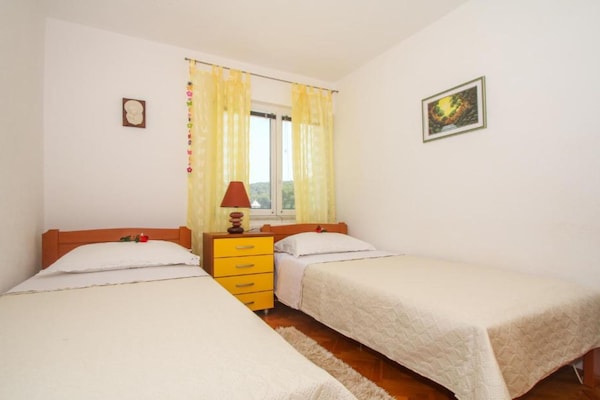 Foto van Deluxe Three Bedroom Apartment with Balcony and Pool - BedRoom