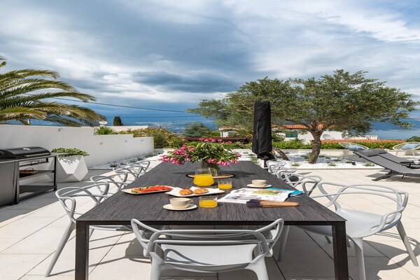 Foto van Appartement in Slatine met terras - Vakantiehuis in Slatine - Ambiance