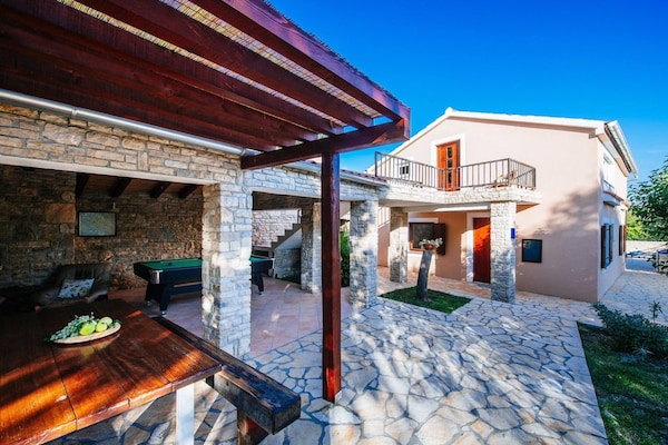 Foto van MY DALMATIA - Holiday home Korlat - Vakantiehuis in Korlat - GardenSummer