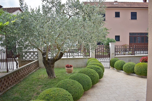 Foto van Appartement in Pula bij Golfbaan - Vakantiehuis in Pula - GardenSummer