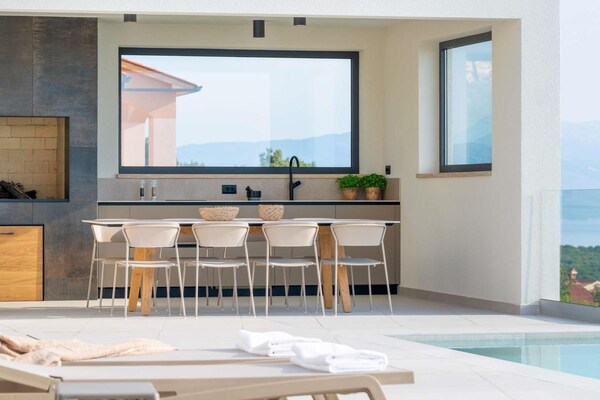 Foto van Luxe villa met sauna - Vakantiehuis in Labin - TerraceBalcony