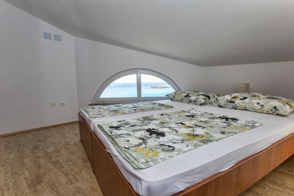 Foto van Dario - Top 5 appartementen - Vakantiehuis in Karlobag - Untagged