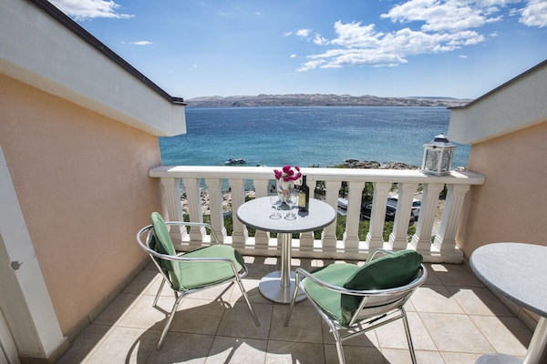 Foto van Dario - Top 5 appartementen - Vakantiehuis in Karlobag - Untagged