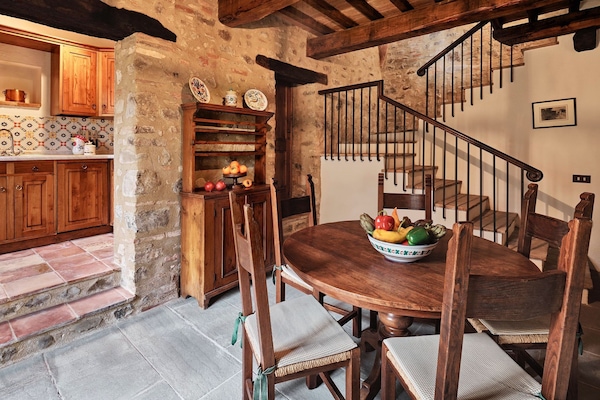 Foto van Charmant Huis in Umbrië met Zwembad en Tuin - Vakantiehuis in Montecastelli, Umbertide - Kitchen