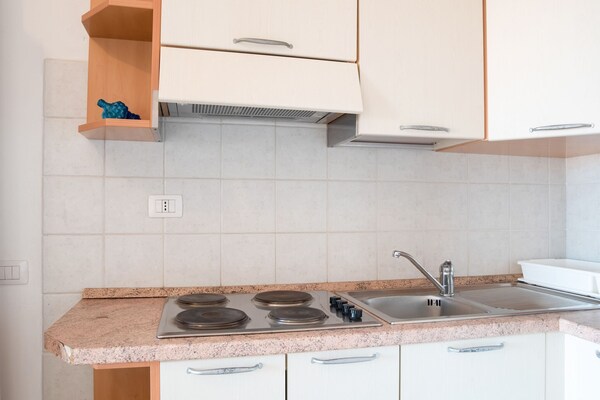 Foto van Appartement in Sardinië bij prachtige stranden - Vakantiehuis in Marinella - Kitchen