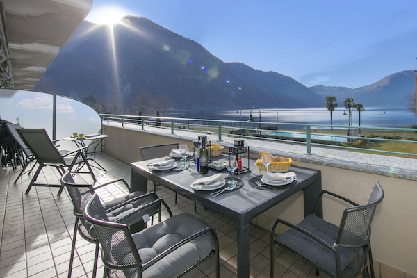 Foto van Appartement met uitzicht op het meer van Lugano. - Vakantiehuis in Porlezza - TerraceBalcony