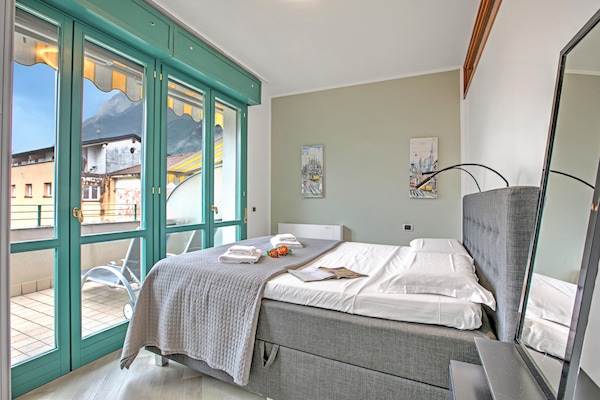 Foto van Appartement met uitzicht op het meer van Lugano. - Vakantiehuis in Porlezza - BedRoom