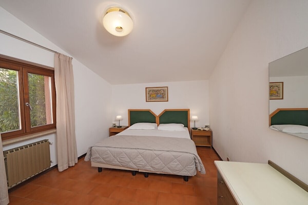Foto van Driekamerappartement in Arca met uitzicht op het meer - Untagged